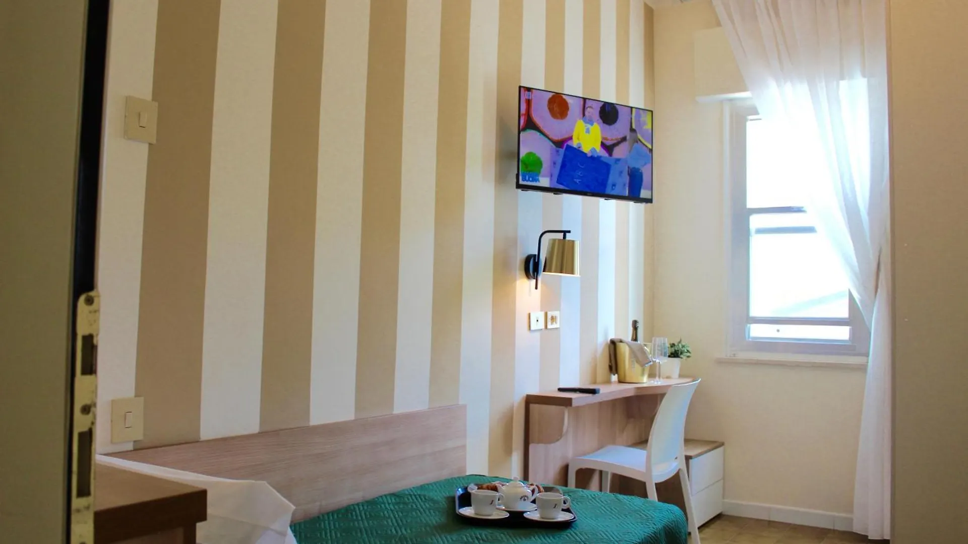 King Hotel Cesenatico 3*,  Italien